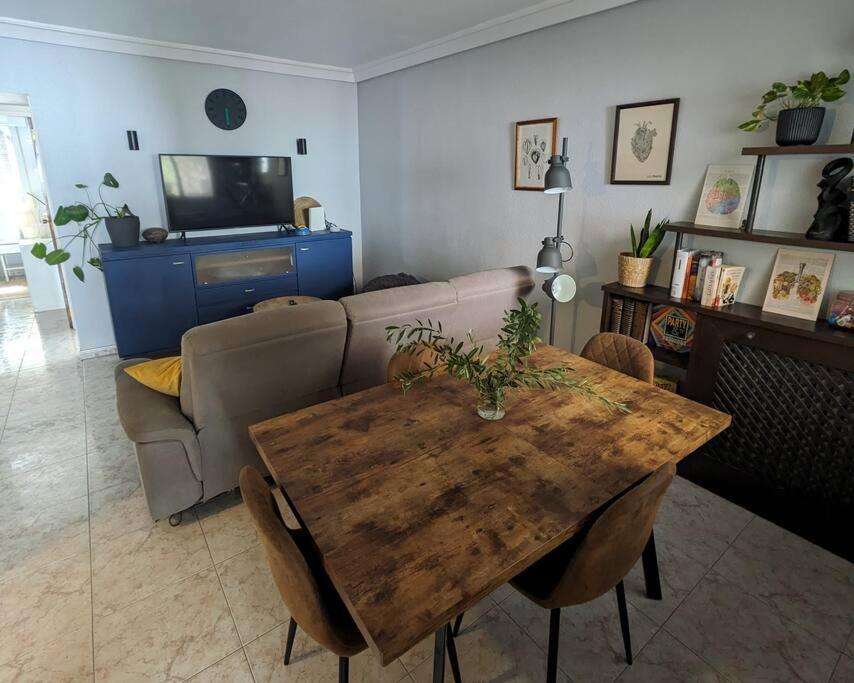 Acogedor Apartamento Y Parking Madrid Ngoại thất bức ảnh